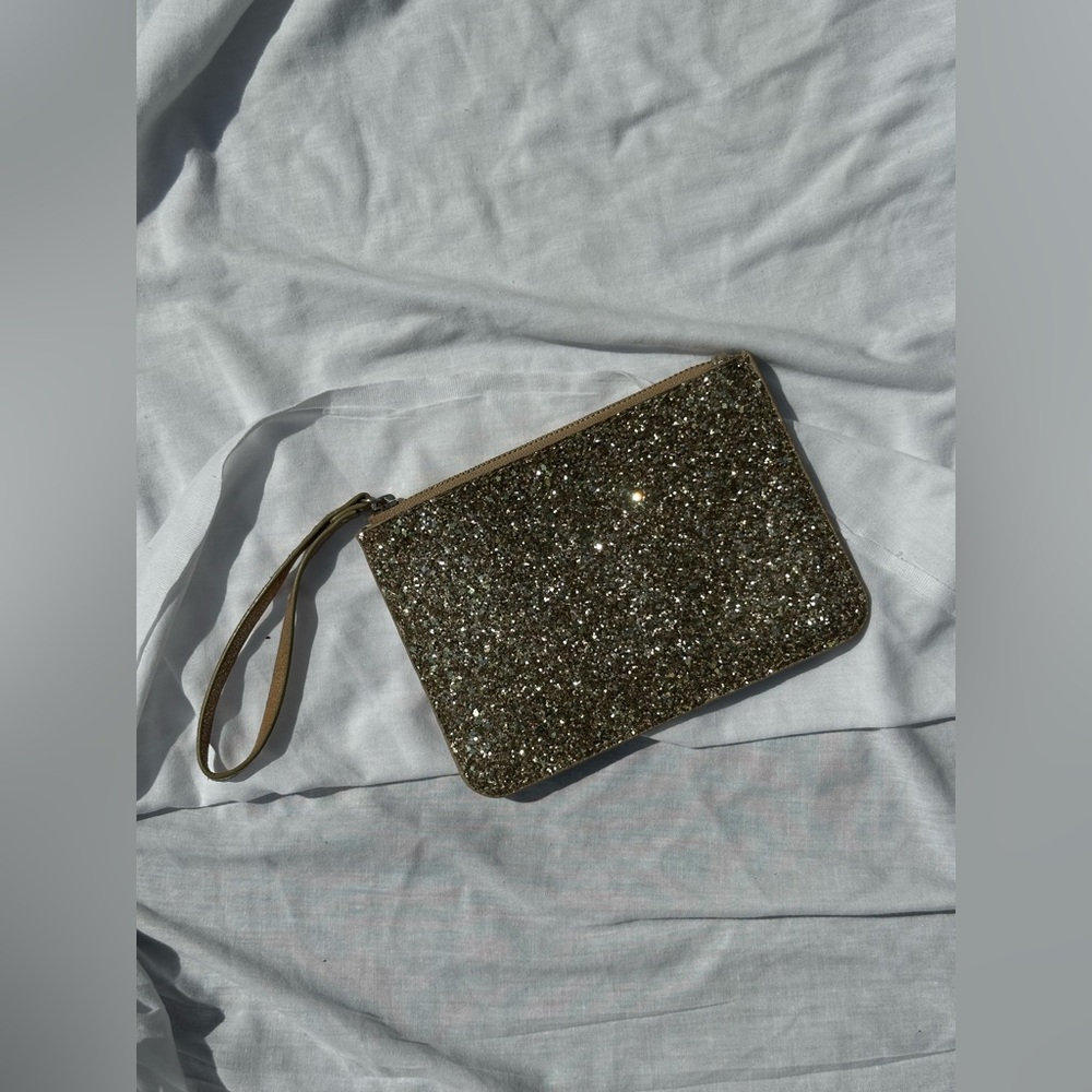 old navy wristlet ✨